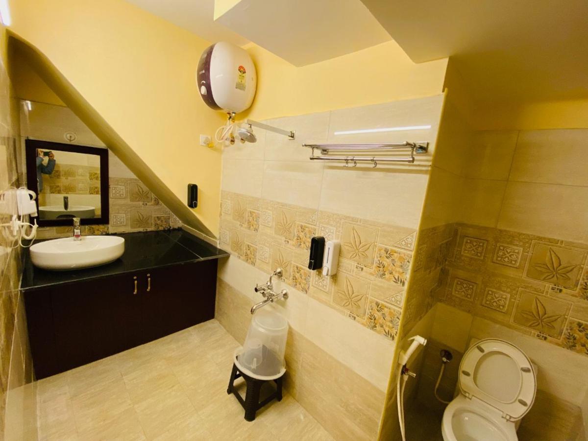 Aakash Rooms And Cottages, ウーティ エクステリア 写真