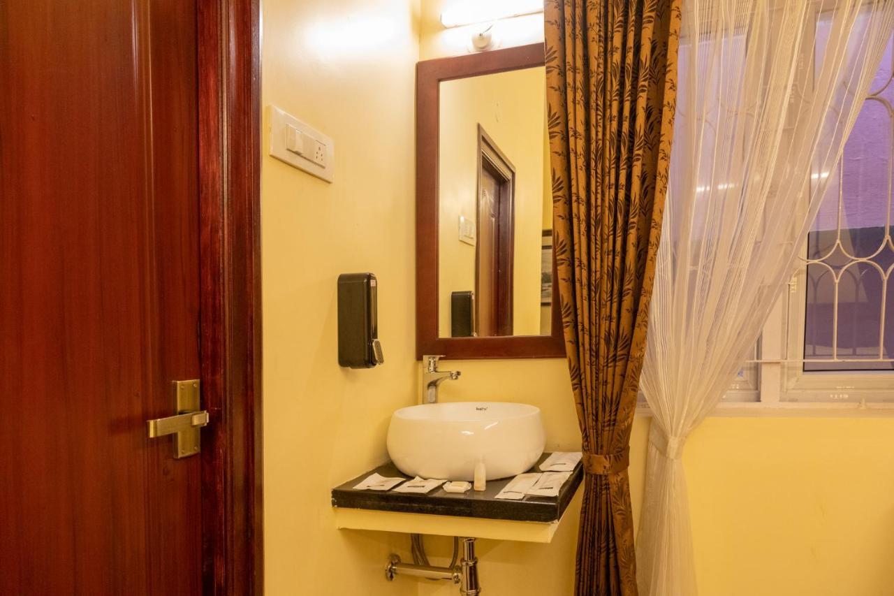 Aakash Rooms And Cottages, ウーティ エクステリア 写真